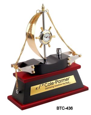 BTC-436 Wooden Base Ship With Clock