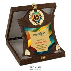 JI-2337 Leather Wooden Box Trophy